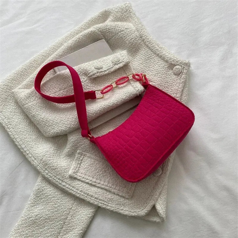 Petit sac carré Yankee sous les bras décontracté, tempérament doux rétro populaire, initié à l'automne, déterminer la mode, 2024